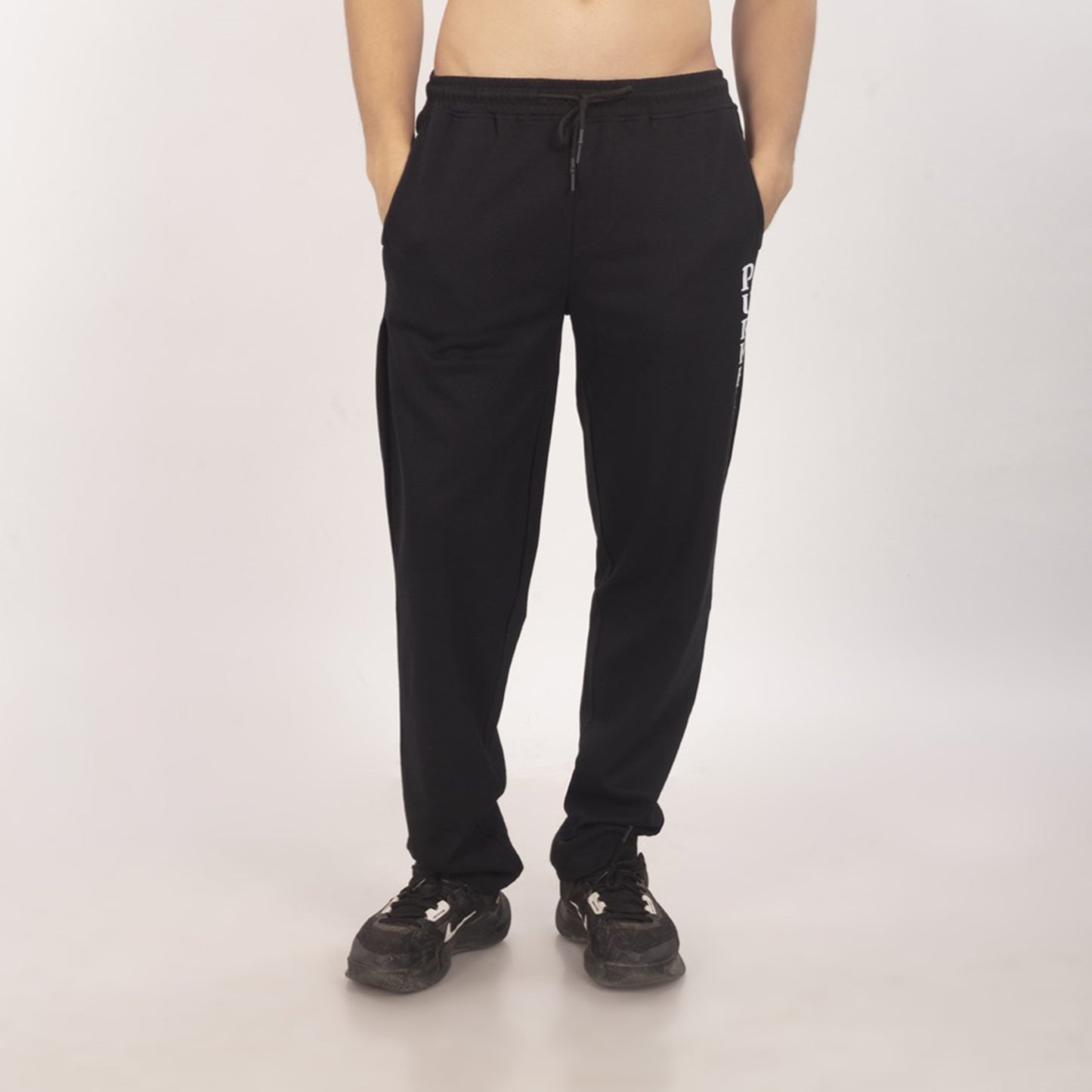 Purkhaa's Premium Cold ❄️ Black With Contrast Back Pocket knit Jogger